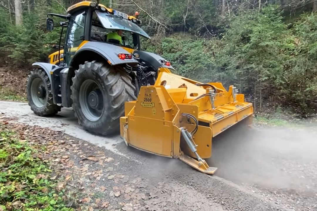Stone Crusher VALENTINI di Indonesia oleh Yusmindo MS